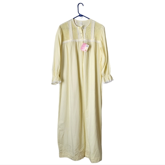 BARBIZON 70s Babydoll New Old Stock Canary Yellow maxi gown USA Dead Stock M - Picture 2 of 10